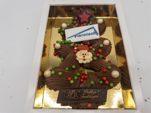 Room chocolade kerstboom 200 g. met LOGO